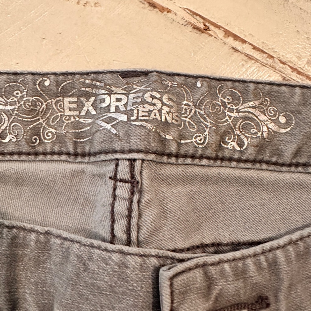 Express Jeans - Picture 4 of 5